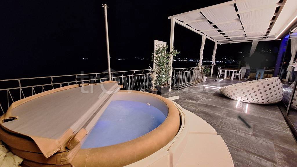 appartamento in vendita a Brusciano in zona Pastena