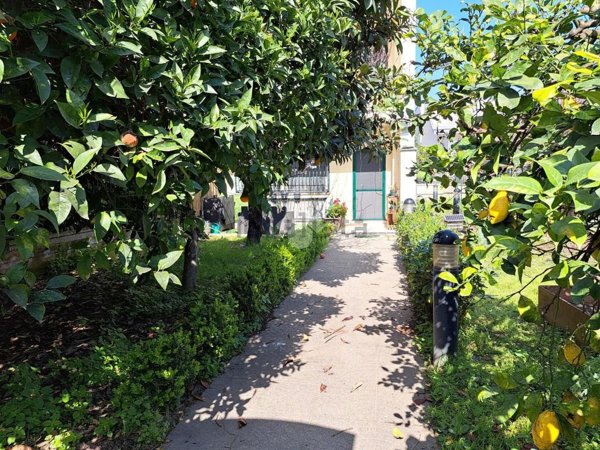 casa indipendente in vendita a Brusciano