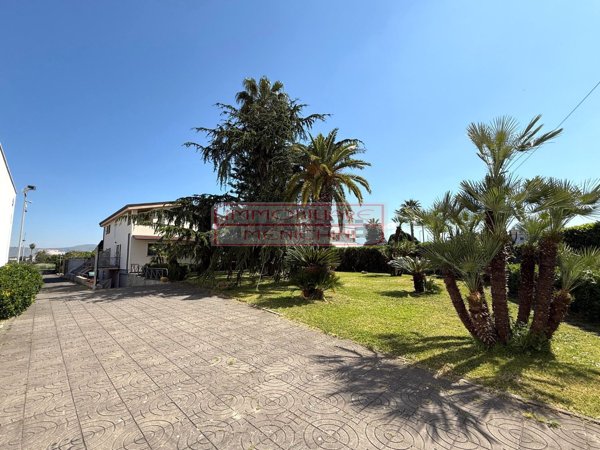 casa indipendente in vendita a Brusciano