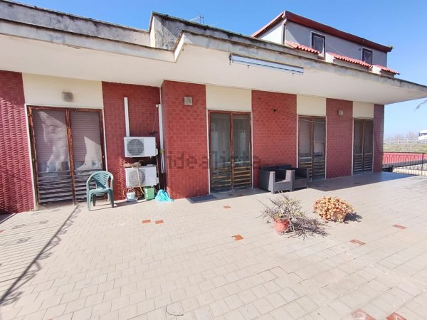 casa indipendente in vendita a Brusciano in zona De Ruggiero