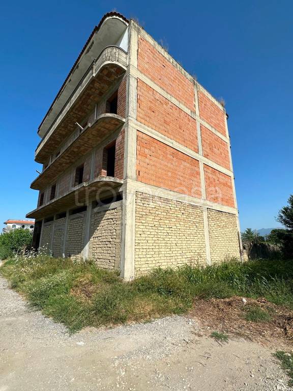 intera palazzina in vendita a Caivano