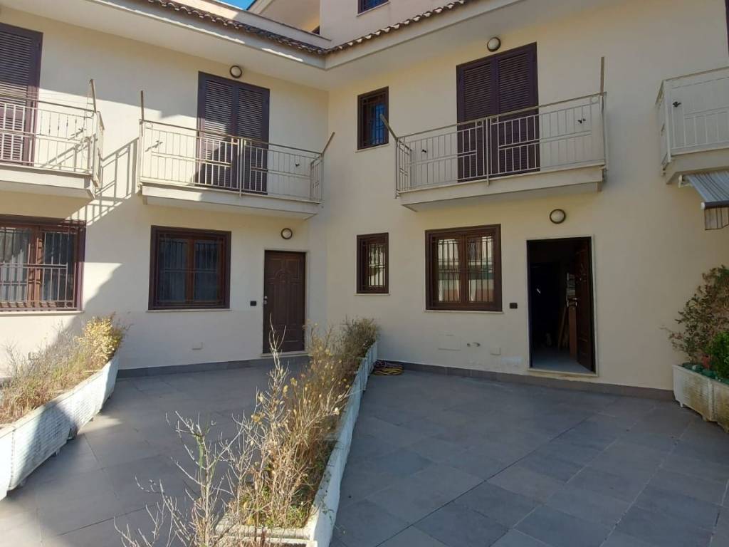 casa indipendente in vendita a Caivano in zona Pascarola