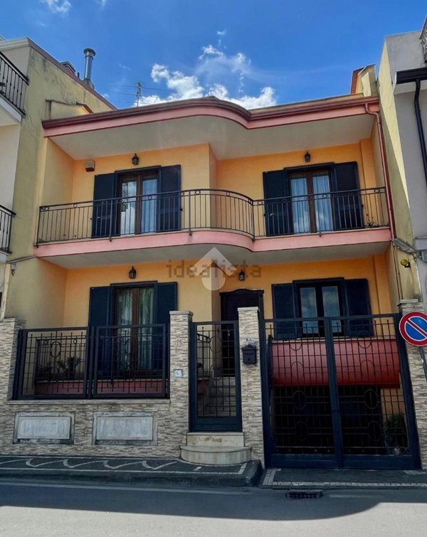 casa indipendente in vendita a Caivano