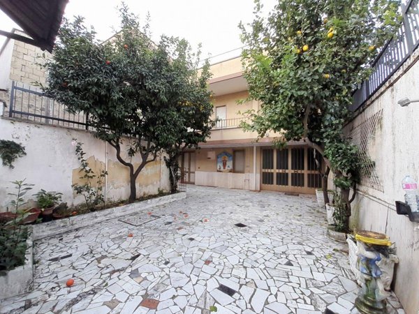 casa indipendente in vendita a Caivano