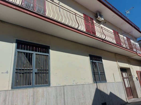 intera palazzina in vendita a Caivano