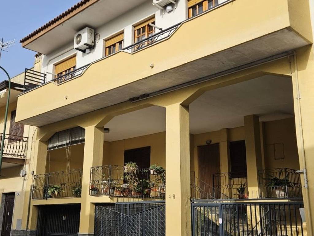 casa indipendente in vendita a Caivano