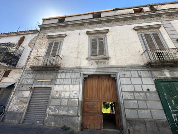 casa indipendente in vendita a Caivano