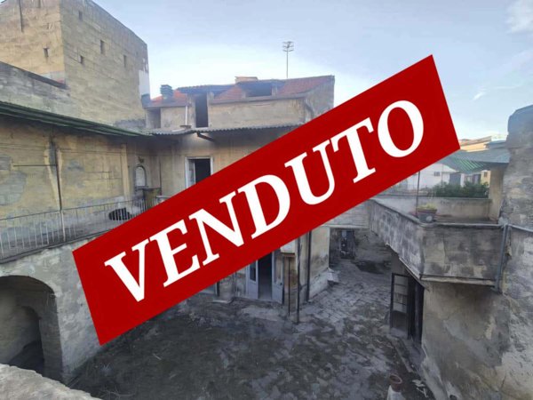 casa indipendente in vendita a Caivano