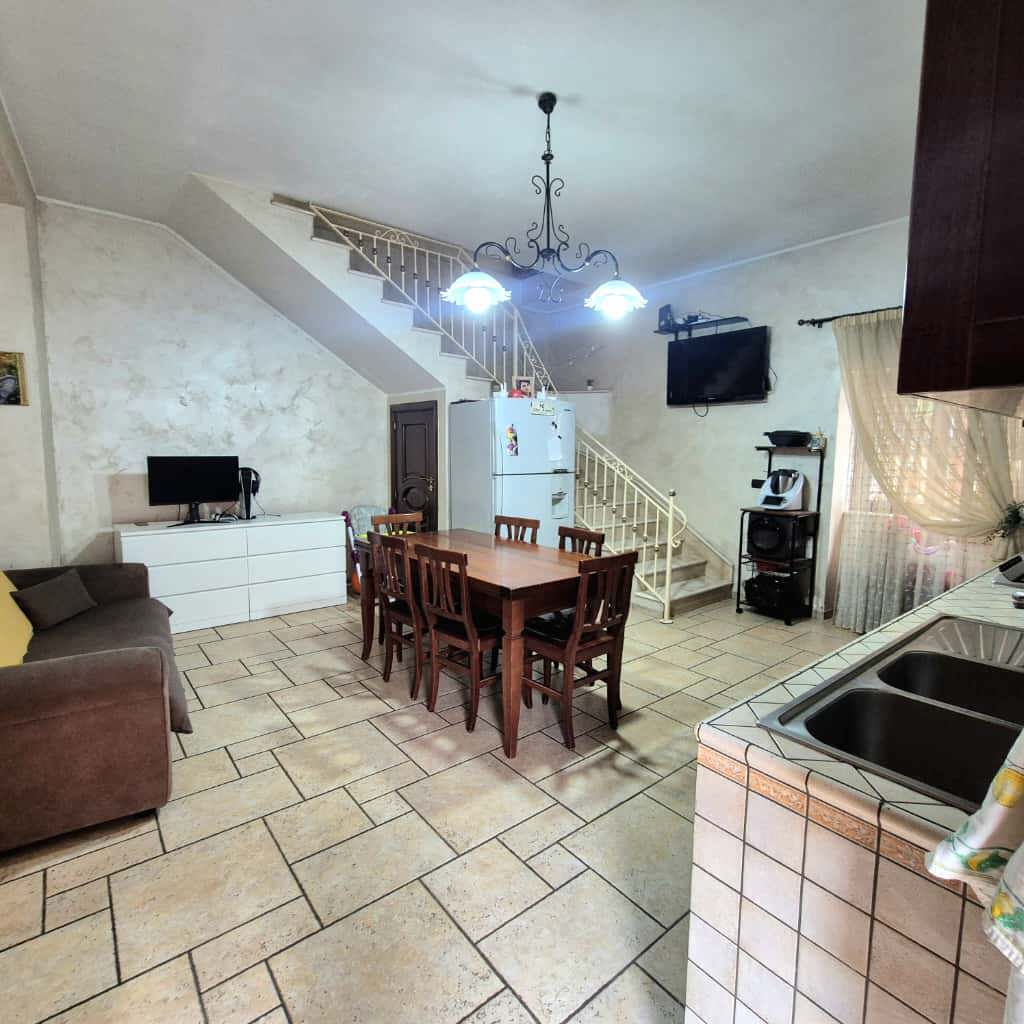 appartamento in vendita a Caivano