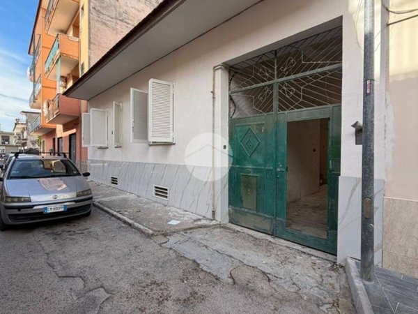 casa indipendente in vendita a Caivano