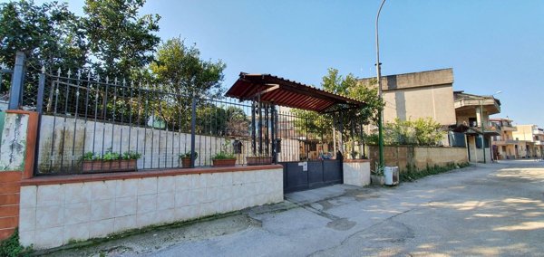 casa indipendente in vendita a Caivano in zona Pascarola