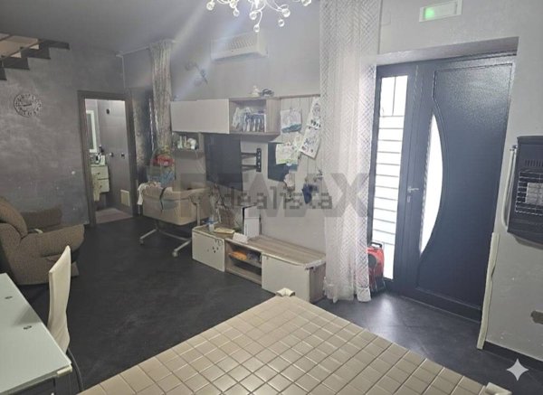 casa indipendente in vendita a Caivano