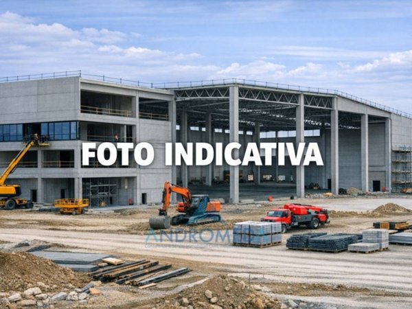 locale commerciale in vendita a Caivano in zona Pascarola