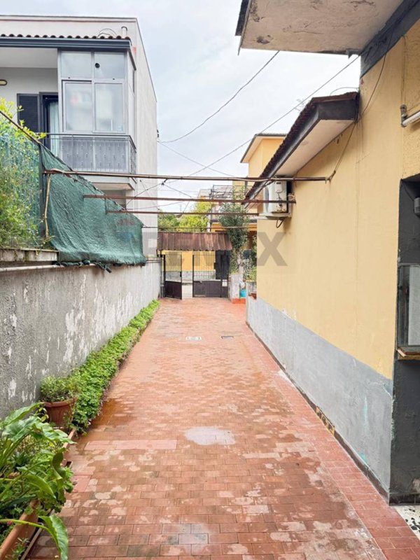 casa indipendente in vendita a Caivano