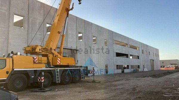 capannone in vendita a Caivano in zona Pascarola