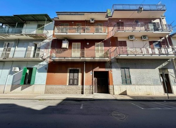 casa indipendente in vendita a Caivano