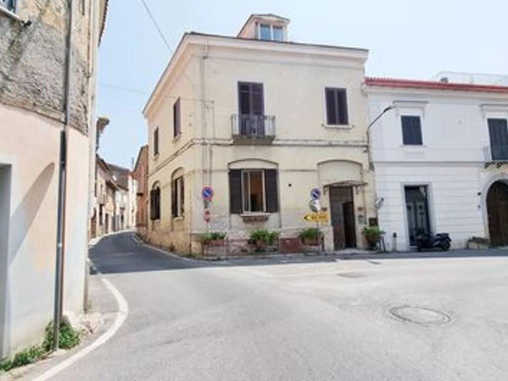 intera palazzina in vendita a Caivano