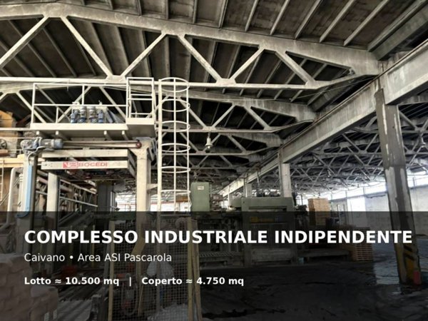 locale commerciale in vendita a Caivano