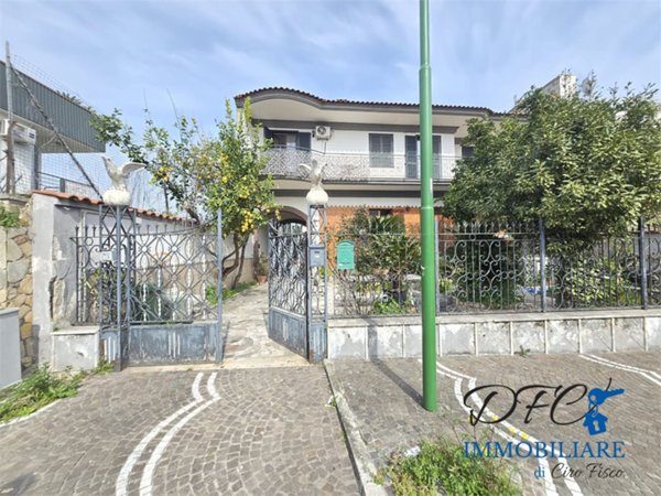 casa indipendente in vendita a Caivano
