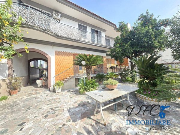 casa indipendente in vendita a Caivano