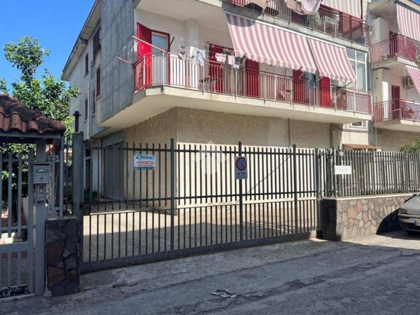 locale commerciale in vendita a Calvizzano