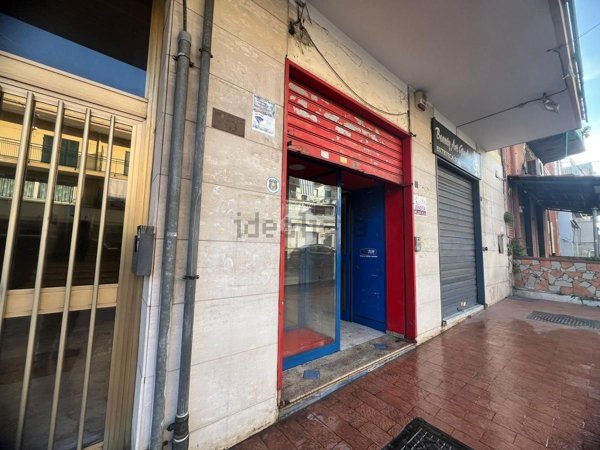 locale commerciale in vendita a Calvizzano