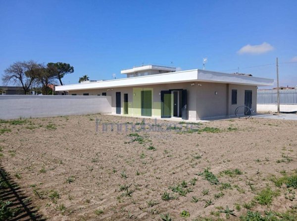 casa indipendente in vendita a Calvizzano in zona San Pietro