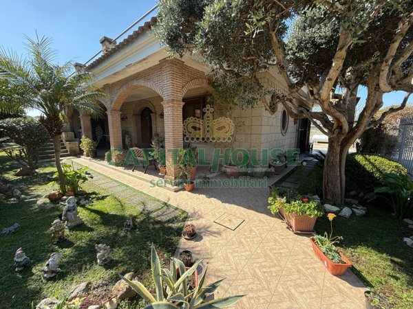 casa indipendente in vendita a Camposano
