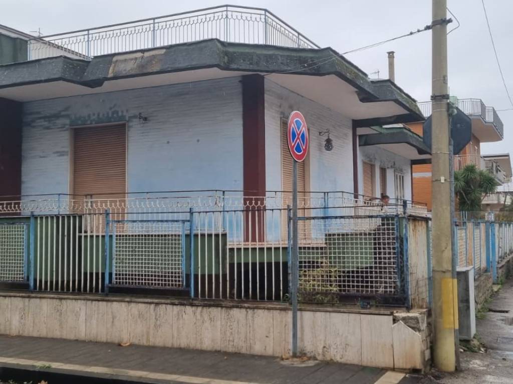 casa indipendente in vendita a Camposano