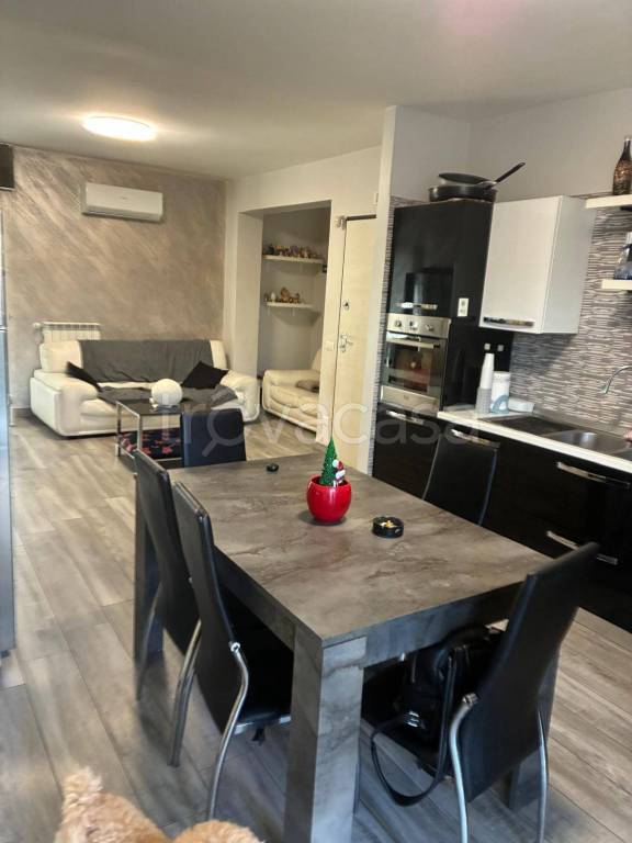 appartamento in vendita a Camposano in zona Faibano