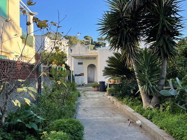 appartamento in vendita a Capri