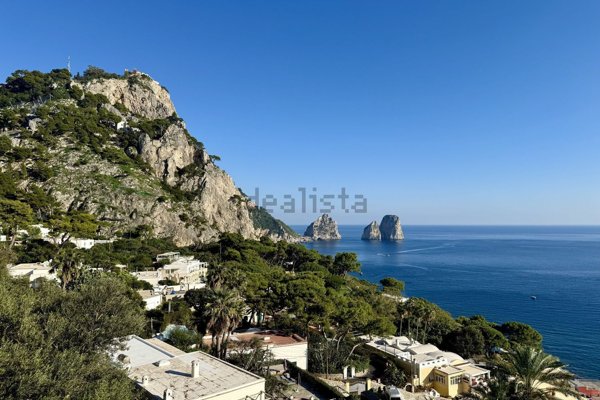 appartamento in vendita a Capri in zona Marina Piccola