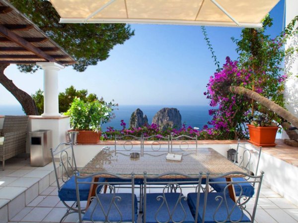 casa indipendente in vendita a Capri