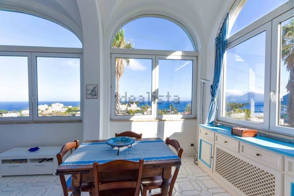 appartamento in vendita a Capri in zona Marina Grande