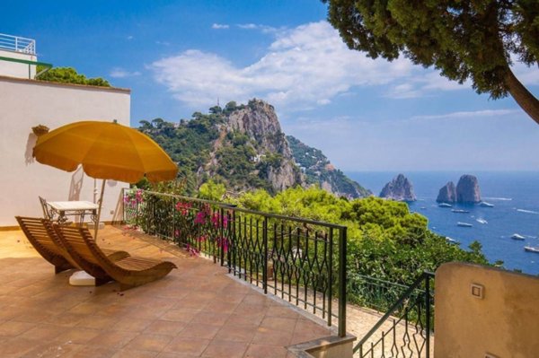 casa indipendente in vendita a Capri