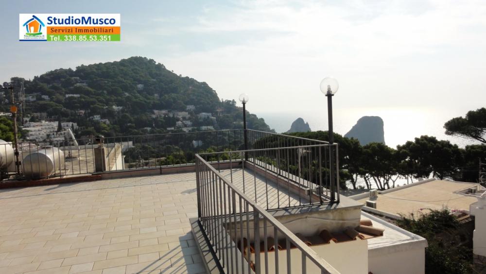 appartamento in vendita a Capri in zona Marina Piccola