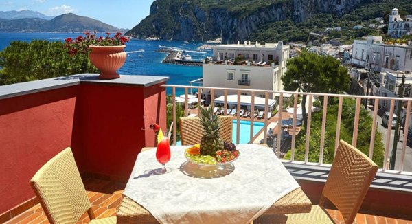 bivano in vendita a Capri in zona Marina Grande