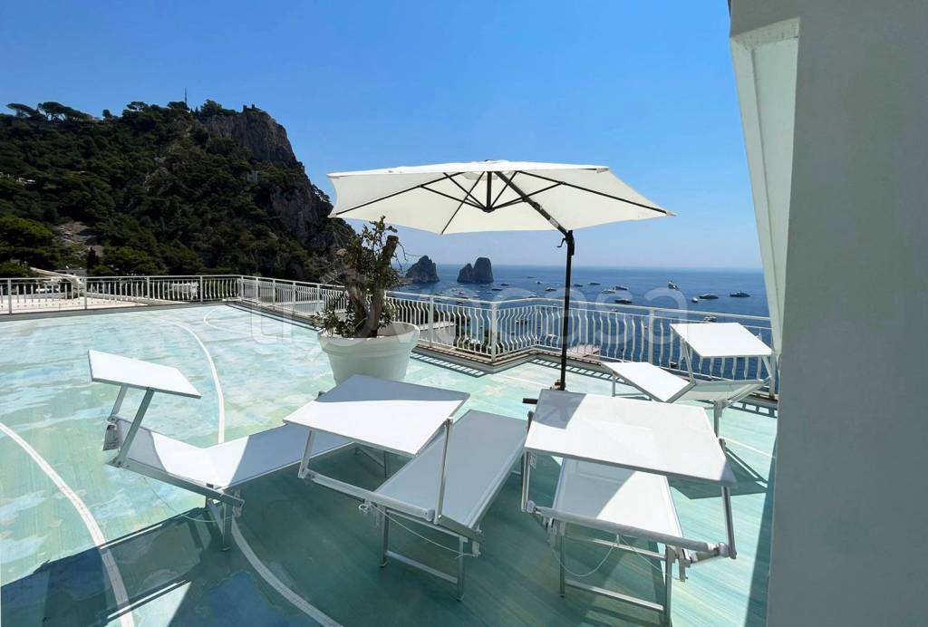 appartamento in vendita a Capri in zona Marina Piccola