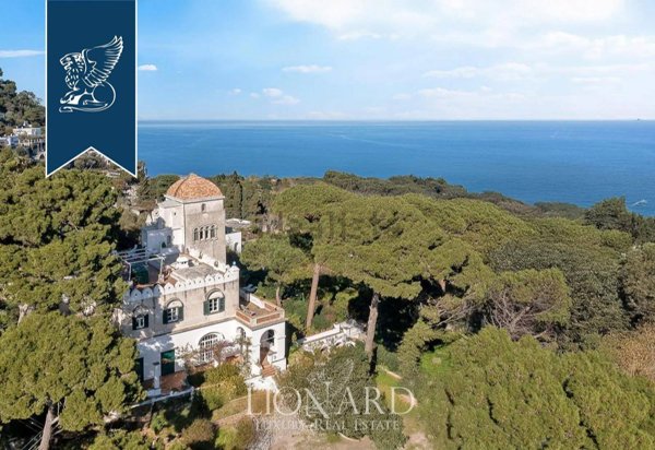 appartamento in vendita a Capri in zona Marina Piccola