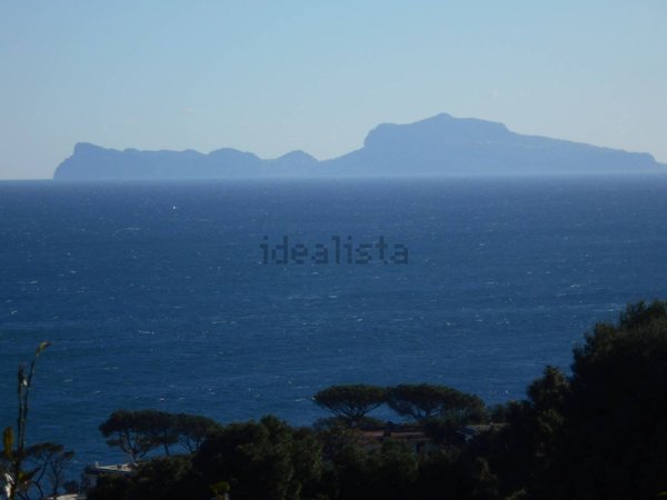 trivano in vendita a Capri