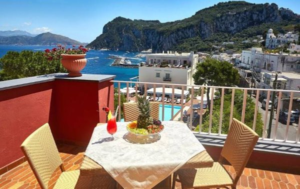 multiproprieta in vendita a Capri in zona Marina Grande
