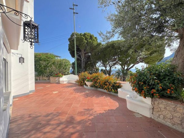 casa indipendente in vendita a Capri