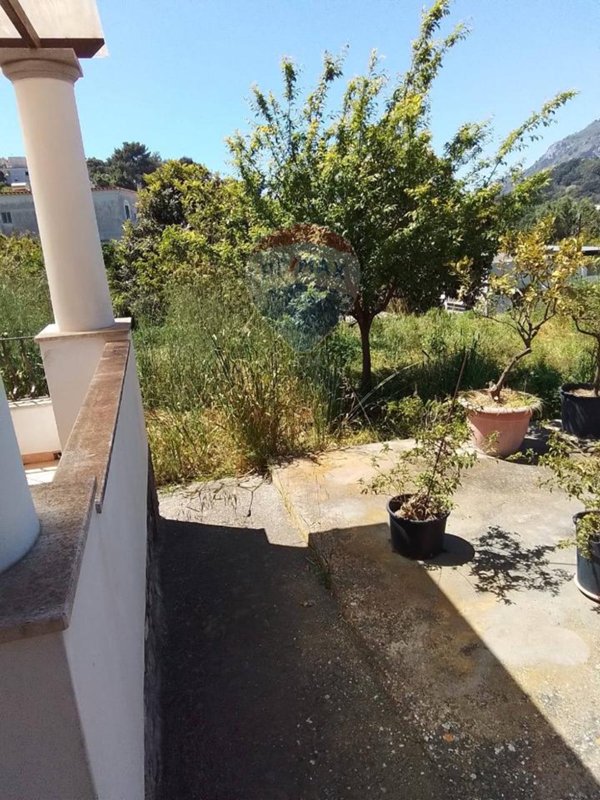 casa indipendente in vendita a Capri