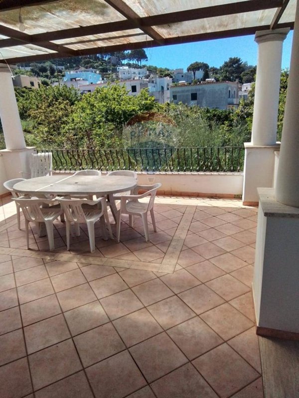 casa indipendente in vendita a Capri
