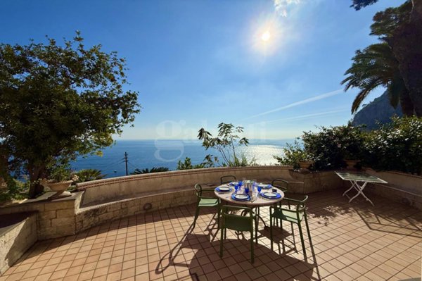 casa indipendente in vendita a Capri in zona Marina Piccola