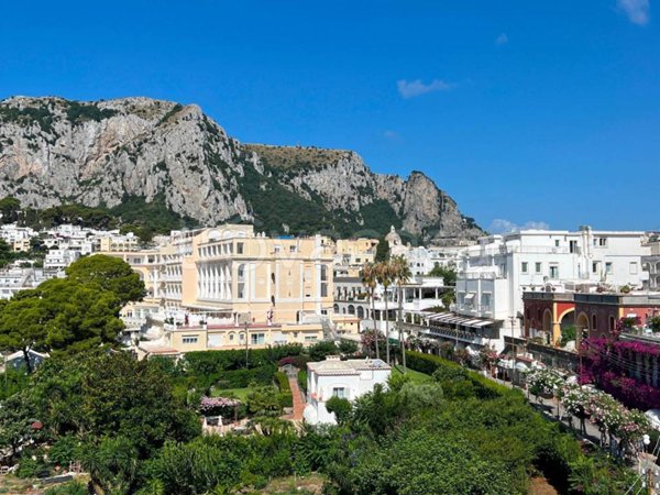 appartamento in vendita a Capri
