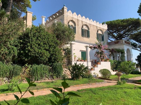 appartamento in vendita a Capri