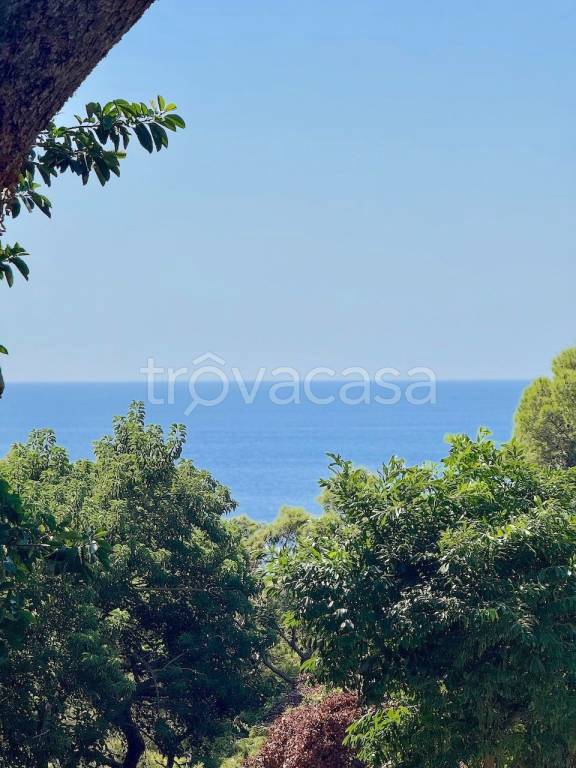 casa indipendente in vendita a Capri in zona Marina Piccola