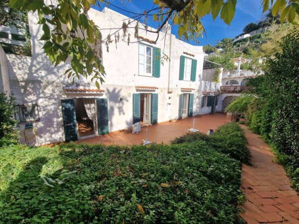 appartamento in vendita a Capri