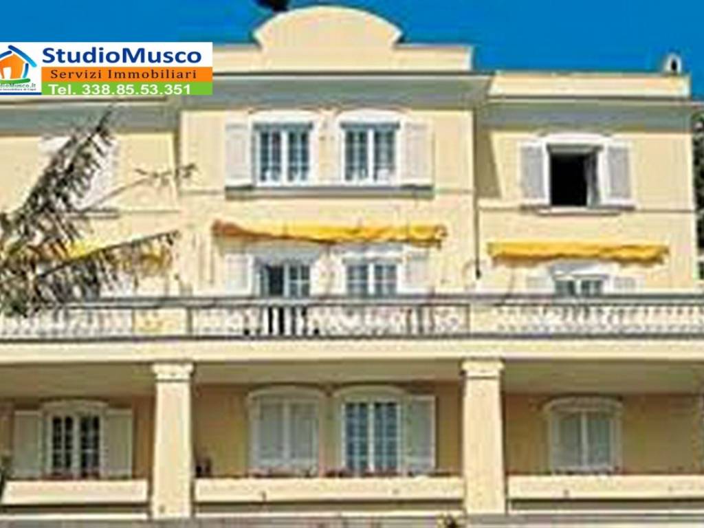 negozio in vendita a Capri